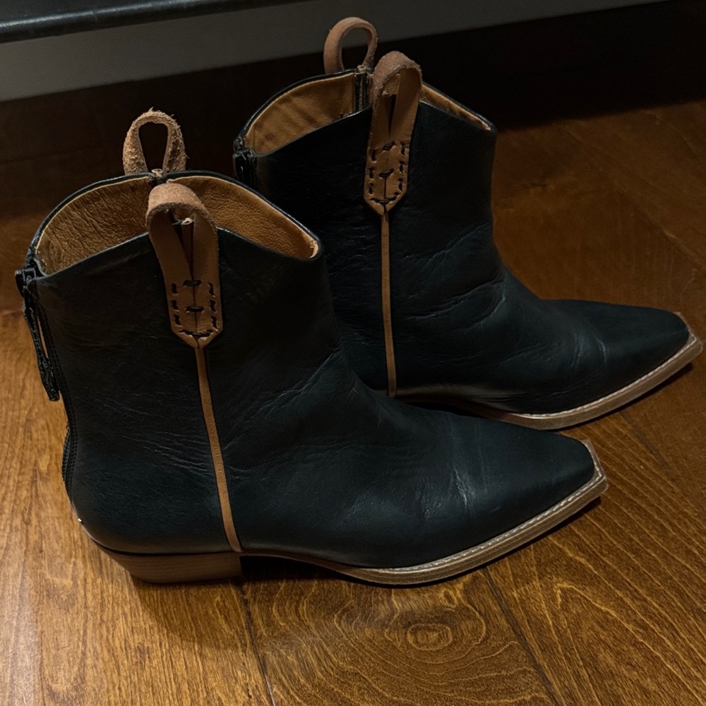 We The Free Wesley Ankle Boots in washed black - Picture 4 of 4